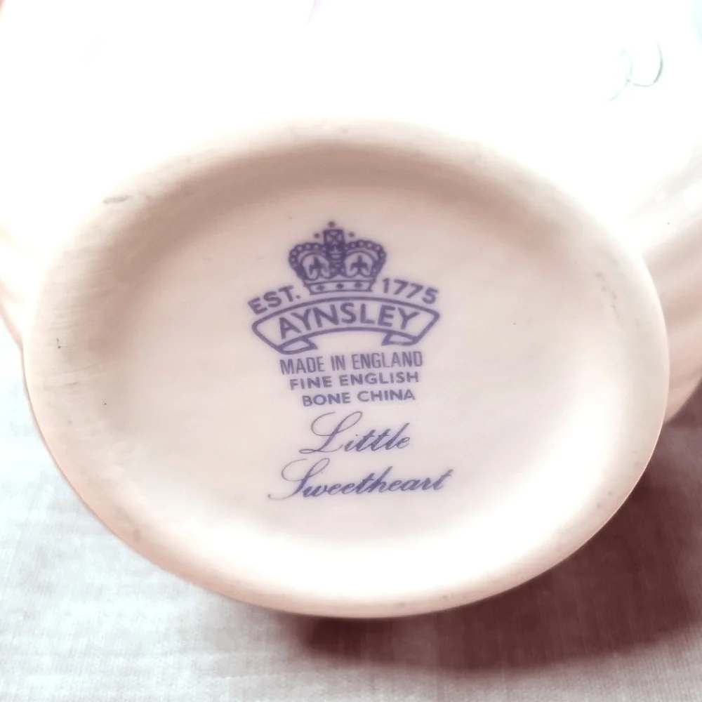 Aynsley White Floral Lidded Ginger Jar  